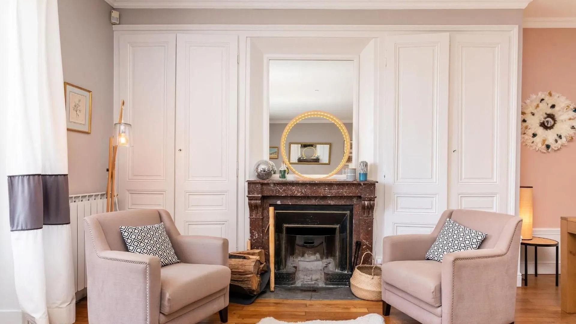 Villa les Roses - House with swimming pool and garden Écully